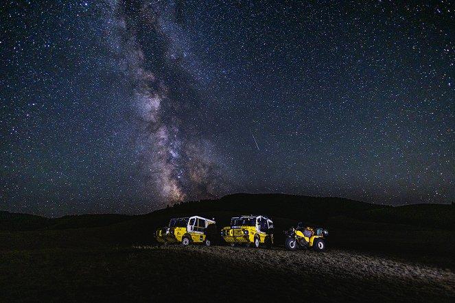 Kino: ŽLUTOU ŽÁBOU DO ZEMĚ MODRÉHO NEBE