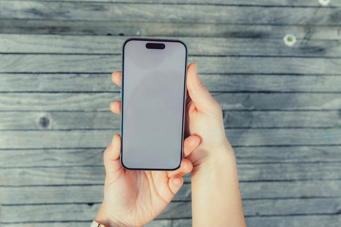 Chytrý telefon bezpečně a v praxi